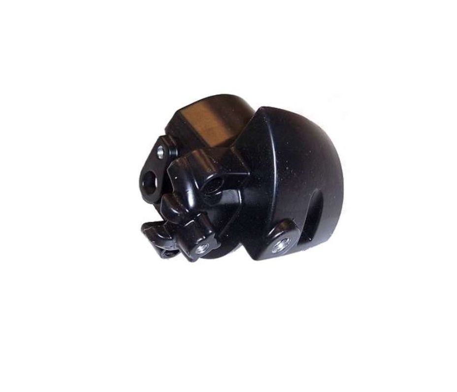 Soporte PiÑa Derecha Aerox